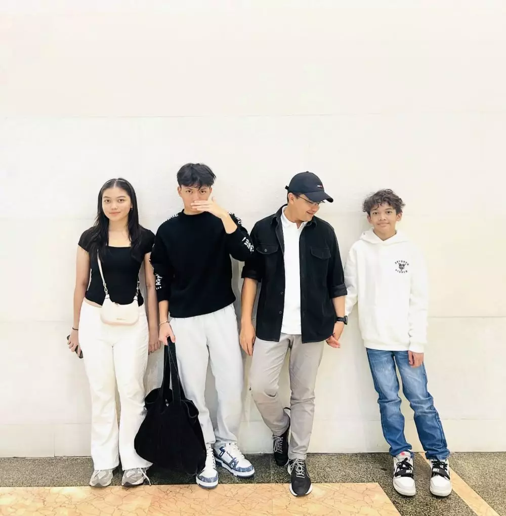 kebersamaan Sahrul Gunawan dan Raihana © 2025 Instagram kebersamaan Sahrul Gunawan dan Raihana © 2025 Instagram