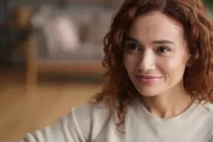 10 Krim pengencang wajah bebas kerutan untuk usia 30 tahun di bawah Rp 200 ribu