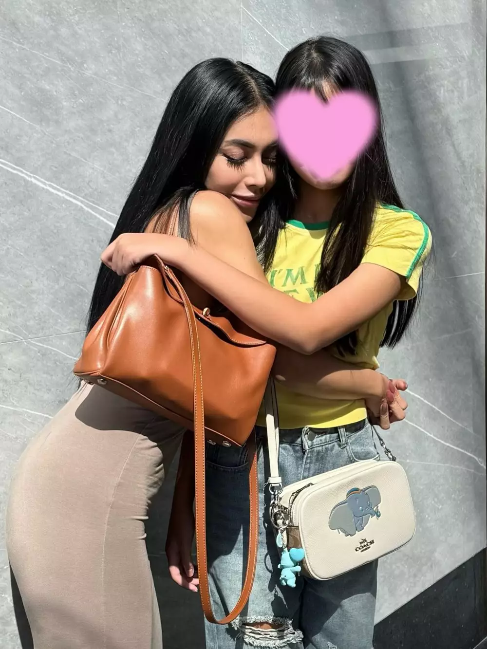 denada jalan bareng putrinya © 2025 Instagram denada jalan bareng putrinya © 2025 Instagram