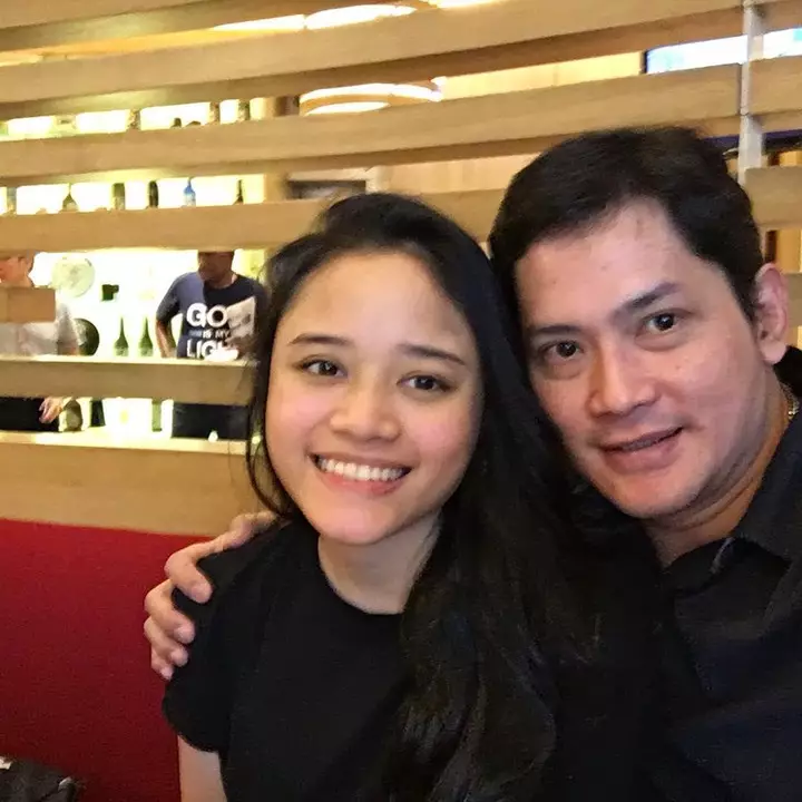 kebersamaan aktor dan anak perempuan © instagram