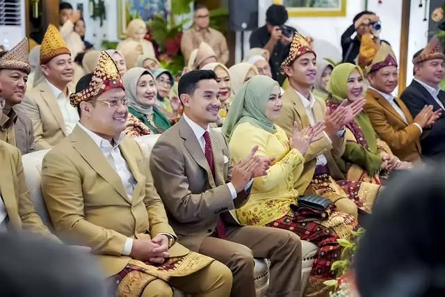 lamaran Alifiya Yusuf dengan Alkays © Instagram lamaran Alifiya Yusuf dengan Alkays © Instagram