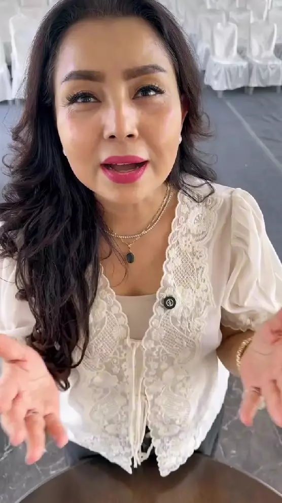 Mayangsari rayakan ultah ke 54 tahun © Instagram