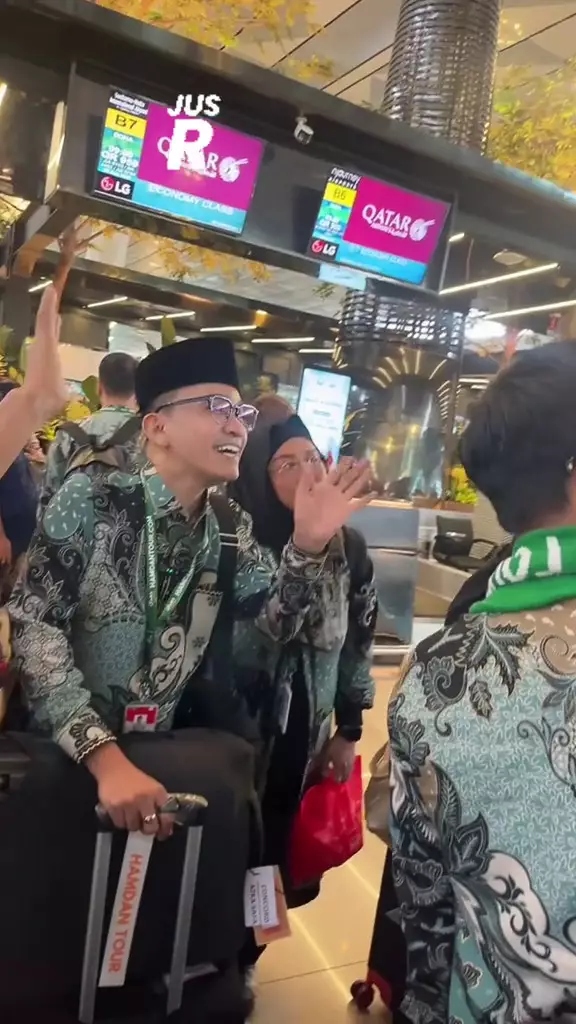 Ruben Onsu berangkat umrah © 2025 TikTok Ruben Onsu berangkat umrah © 2025 TikTok