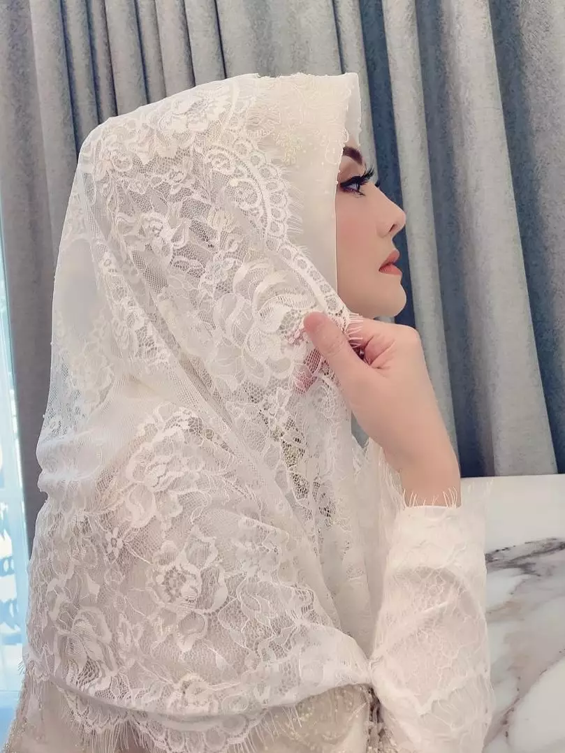 Cici Paramida diduga menikah lagi © 2025 Instagram Cici Paramida diduga menikah lagi © 2025 Instagram
