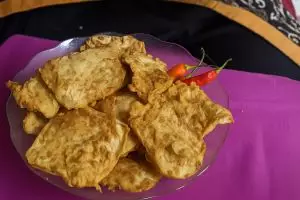 Rahasia bikin tempe kriuk mirip keripik meski tanpa tepung terigu, hasilnya gurih enak banget
