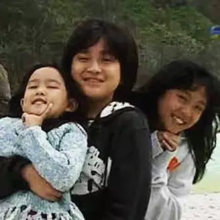 potret kebersamaan wati di ronaldowati dengan sang kakak © berbagai sumber