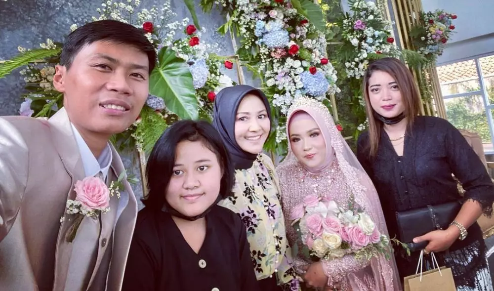 Mpok Uyuy TOP dan Aliya di dunia nyata © 2023 brilio.net