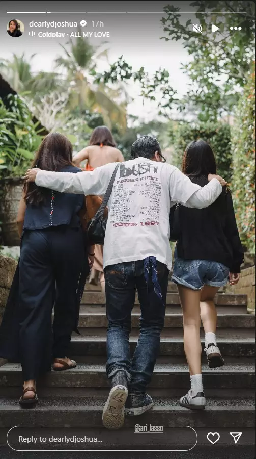 Ari Lasso dan Dearly Joshua liburan bareng © 2025 Instagram Ari Lasso dan Dearly Joshua liburan bareng © 2025 Instagram