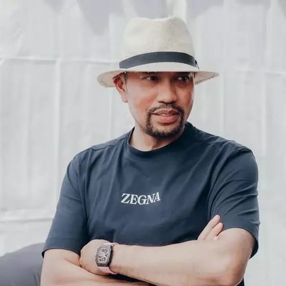 Detik-detik rumah Ahmad Sahroni digeruduk massa, kaca mobil pecah sampai patung Iron Man dibawa keluar