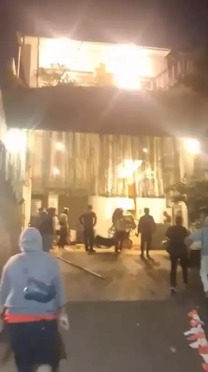 kondisi rumah Sri Mulyani usai dijarah © berbagai sumber kondisi rumah Sri Mulyani usai dijarah © berbagai sumber