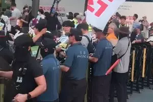 WNI tinggal di Korea Selatan ini tunjukkan tertibnya warga Negeri Ginseng saat demo, ini 7 potretnya