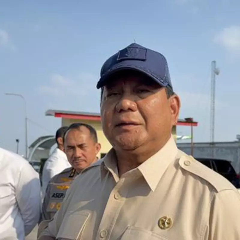Prabowo minta kapolri naikkan pangkat polisi korban aksi demo ricuh