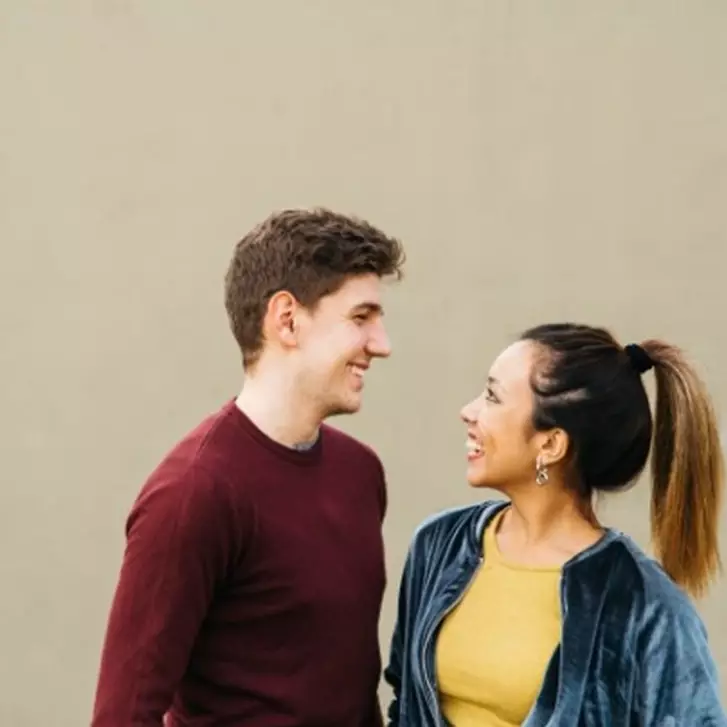 100 Kata-kata gombalan maut keren, bikin pipi doi merah merona