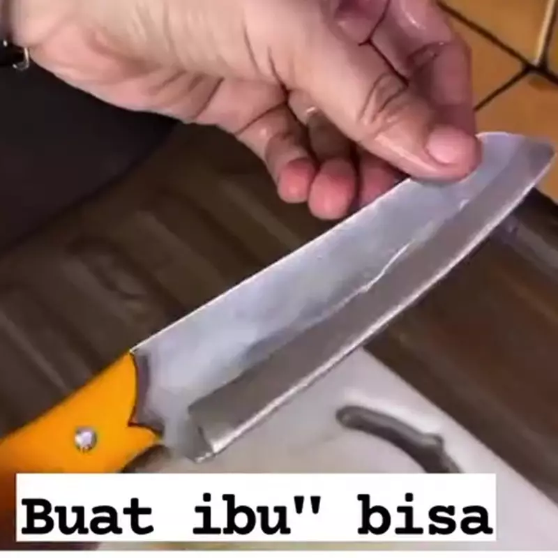 Masih sering pakai batu asahan untuk tajamkan pisau tumpul? Coba 3 cara ini agar lebih praktis