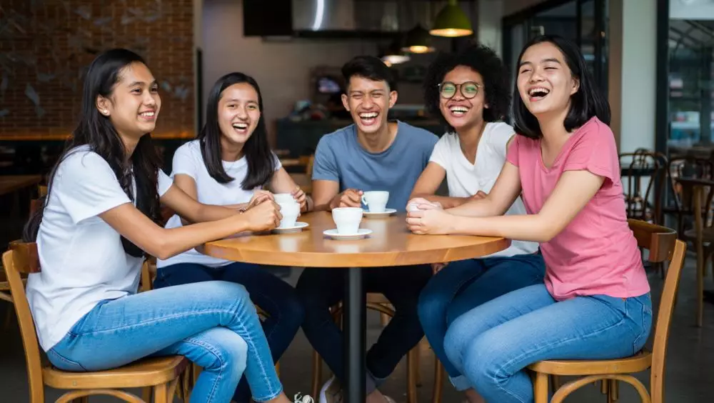 Tebak-tebakan lucu paling gokil untuk MC © 2025 brilio.net