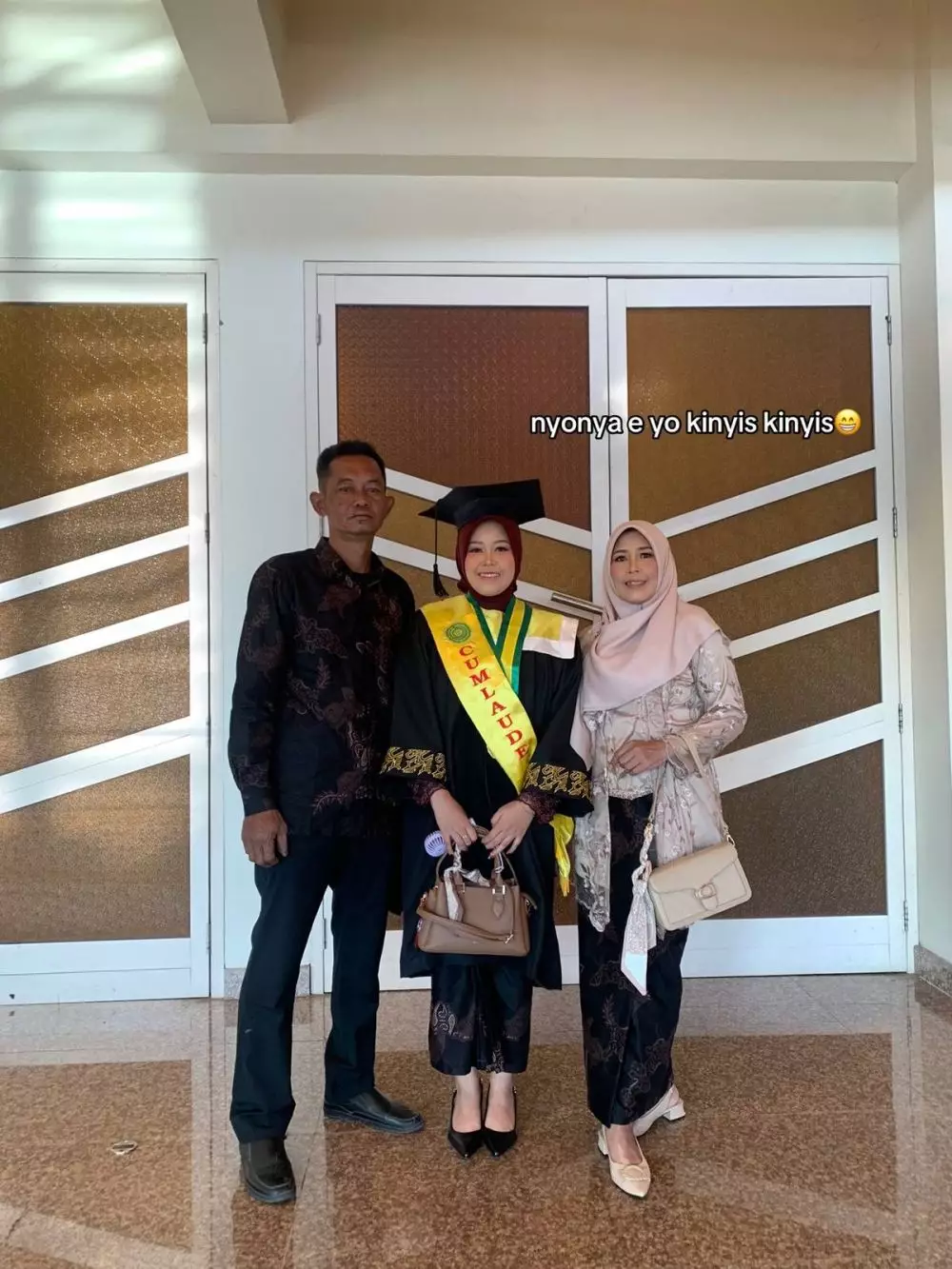 Wanita bangga ayah tukang las © 2025 TikTok Wanita bangga ayah tukang las © 2025 TikTok