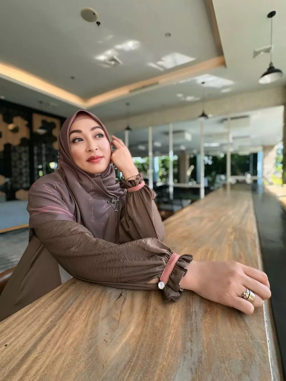 Angelina Sondakh blak-blakan ungkap gaji DPR © Instagram Angelina Sondakh blak-blakan ungkap gaji DPR © Instagram