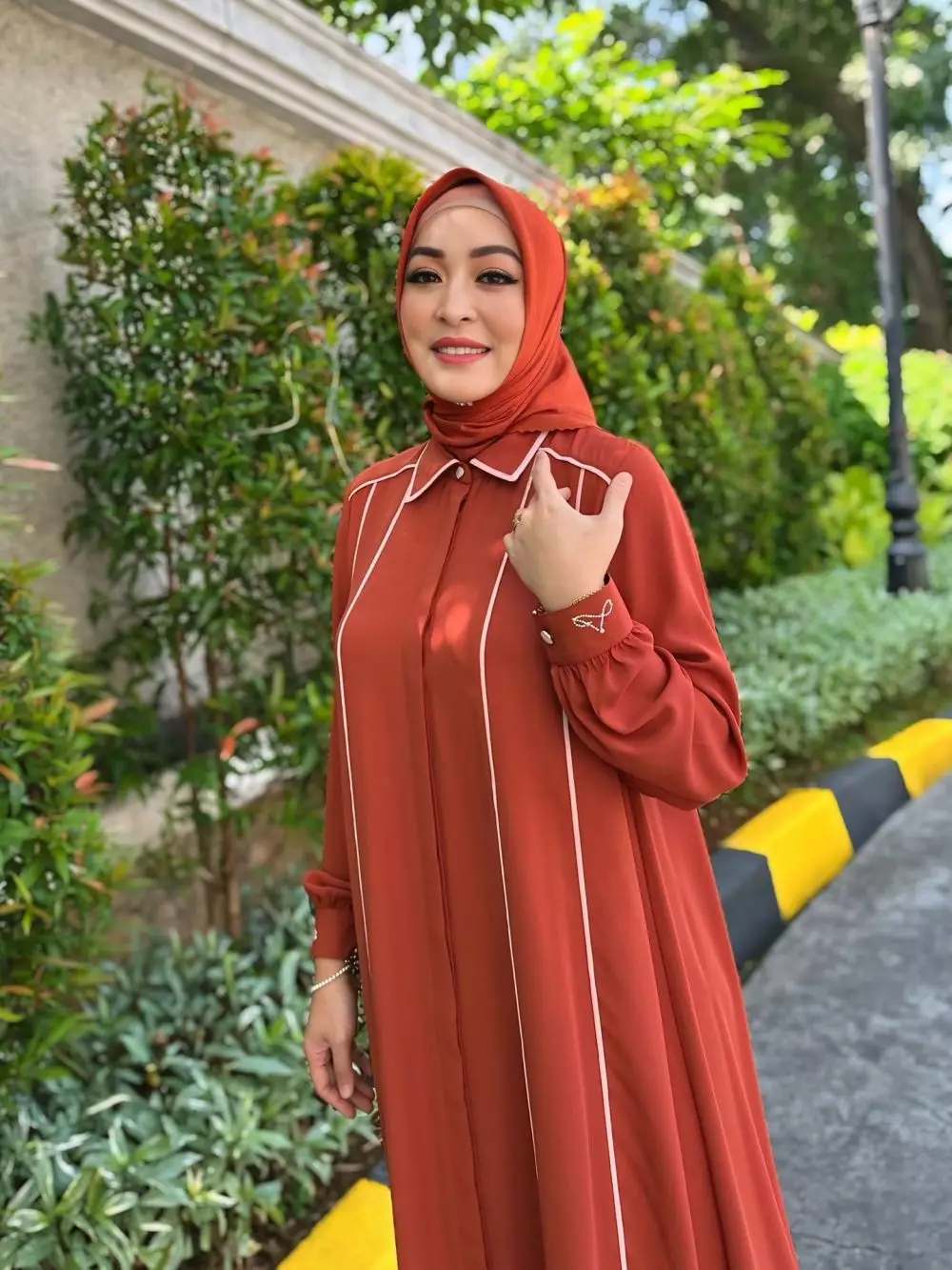Angelina Sondakh blak-blakan ungkap gaji DPR © Instagram Angelina Sondakh blak-blakan ungkap gaji DPR © Instagram