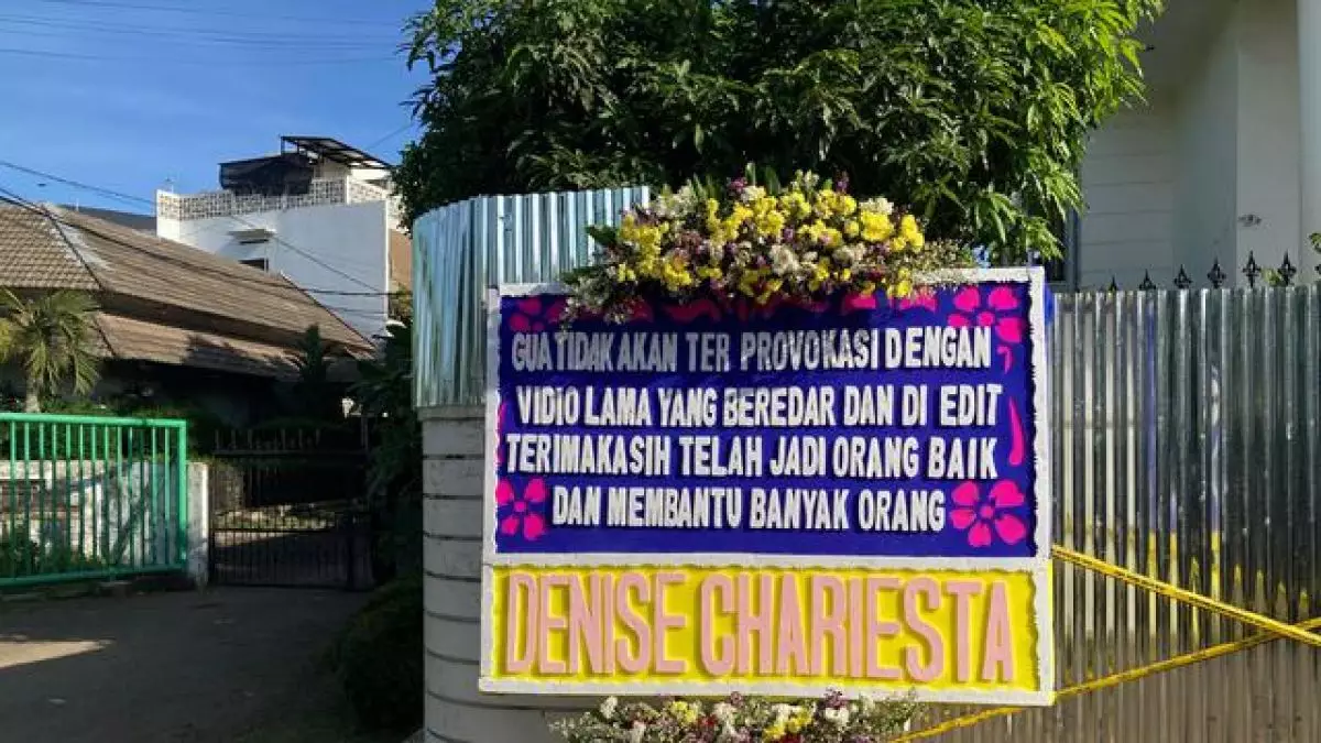 Denise Chariesta anggap Uya Kuya sosok baik, beri dukungan moral dengan kiriman bunga