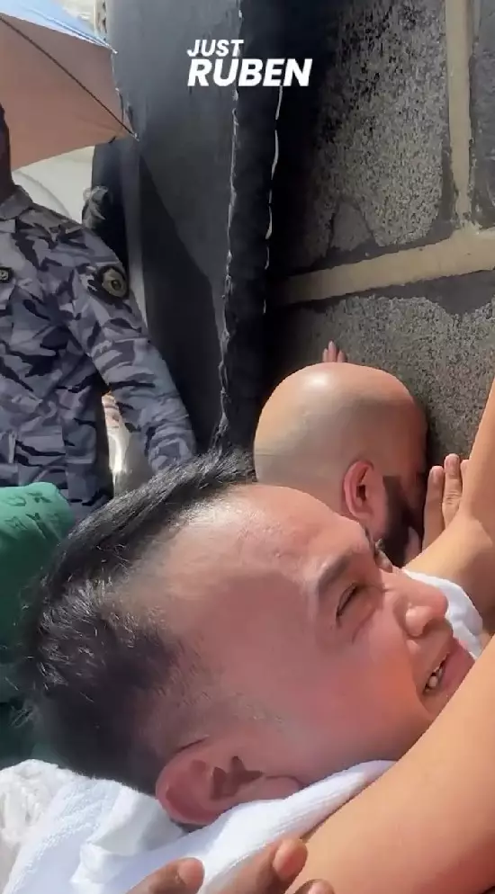 Ruben Onsu perdana sampai di Kabah © Instagram Ruben Onsu perdana sampai di Kabah © Instagram