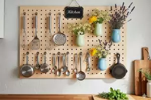 7 Ide desain dapur minimalis ukuran kecil biar tetap estetik dan muat banyak