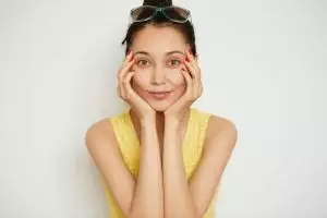 10 Pelembap mencerahkan wajah untuk semua jenis kulit harga di bawah Rp 200 ribu