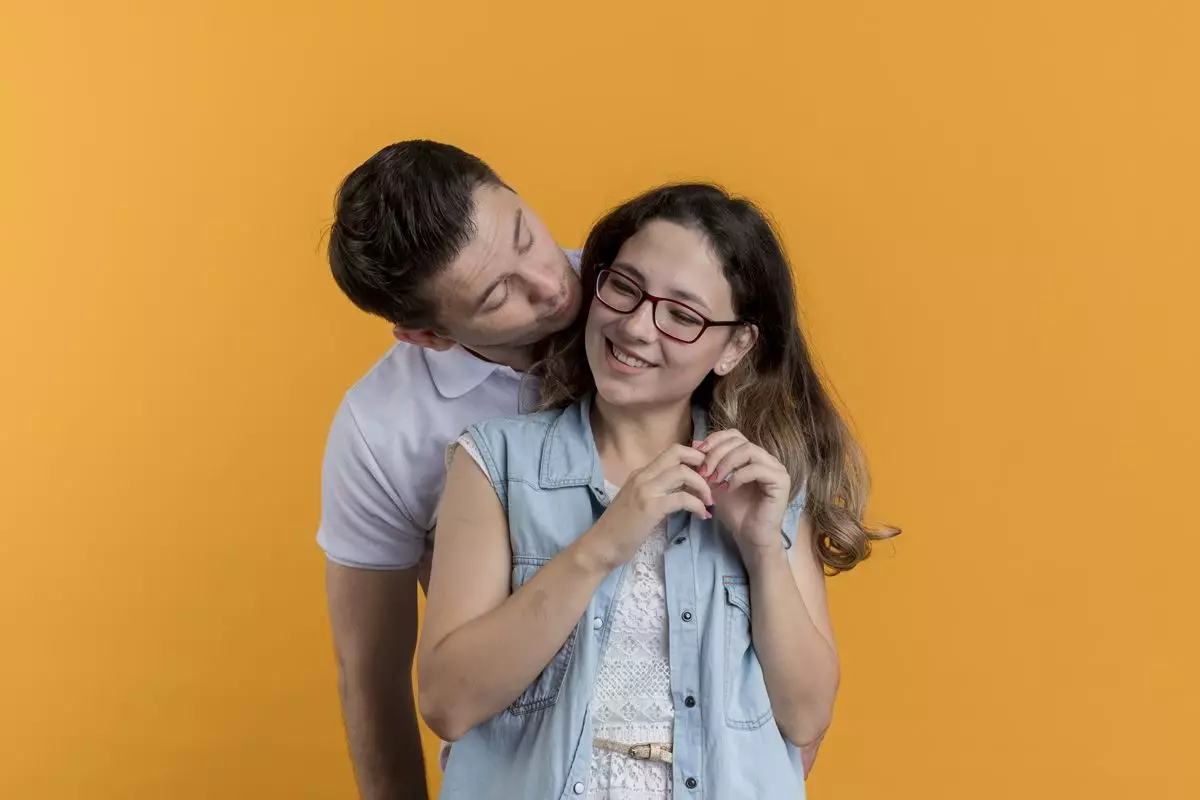 100 Kata-kata gombalan maut: Selain cakep, hari ini ngapain?