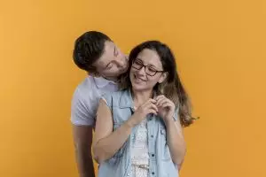 100 Kata-kata gombalan maut: Selain cakep, hari ini ngapain?