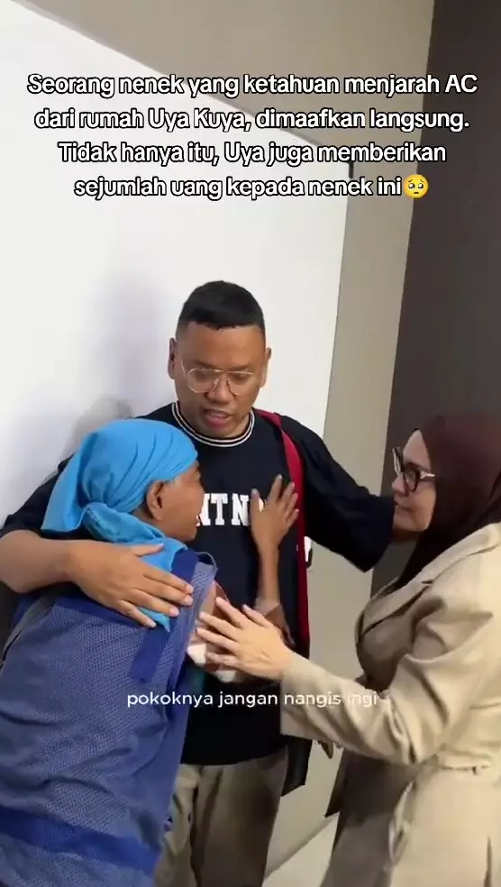 Uya Kuya jumpa pelaku penjarah rumahnya © TikTok Uya Kuya jumpa pelaku penjarah rumahnya © TikTok