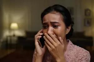 100 Kata-kata sedih karena rindu orang tersayang, bikin air mata tak tertahan