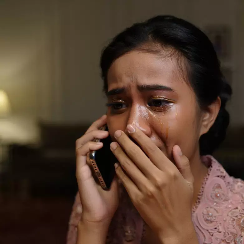 100 Kata-kata sedih karena rindu orang tersayang, bikin air mata tak tertahan