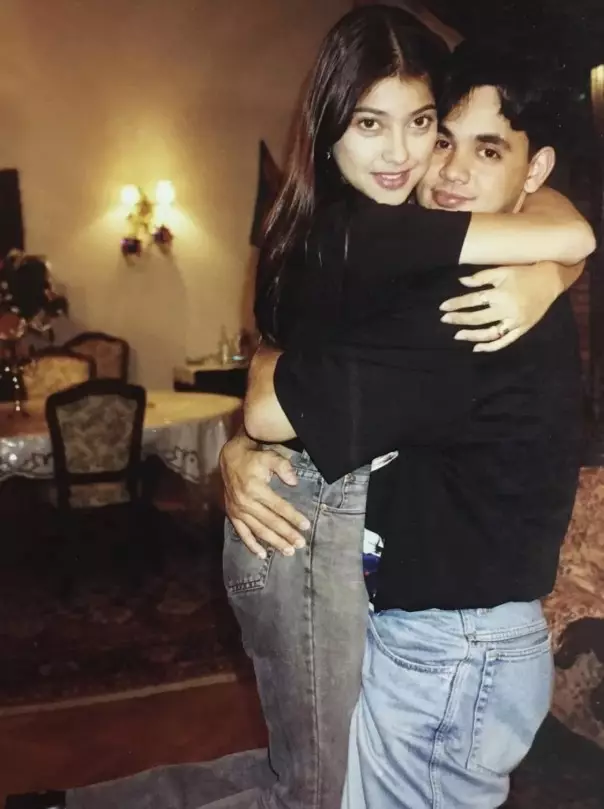 kebersamaan Sarah Azhari dan Pedro  © berbagai sumber