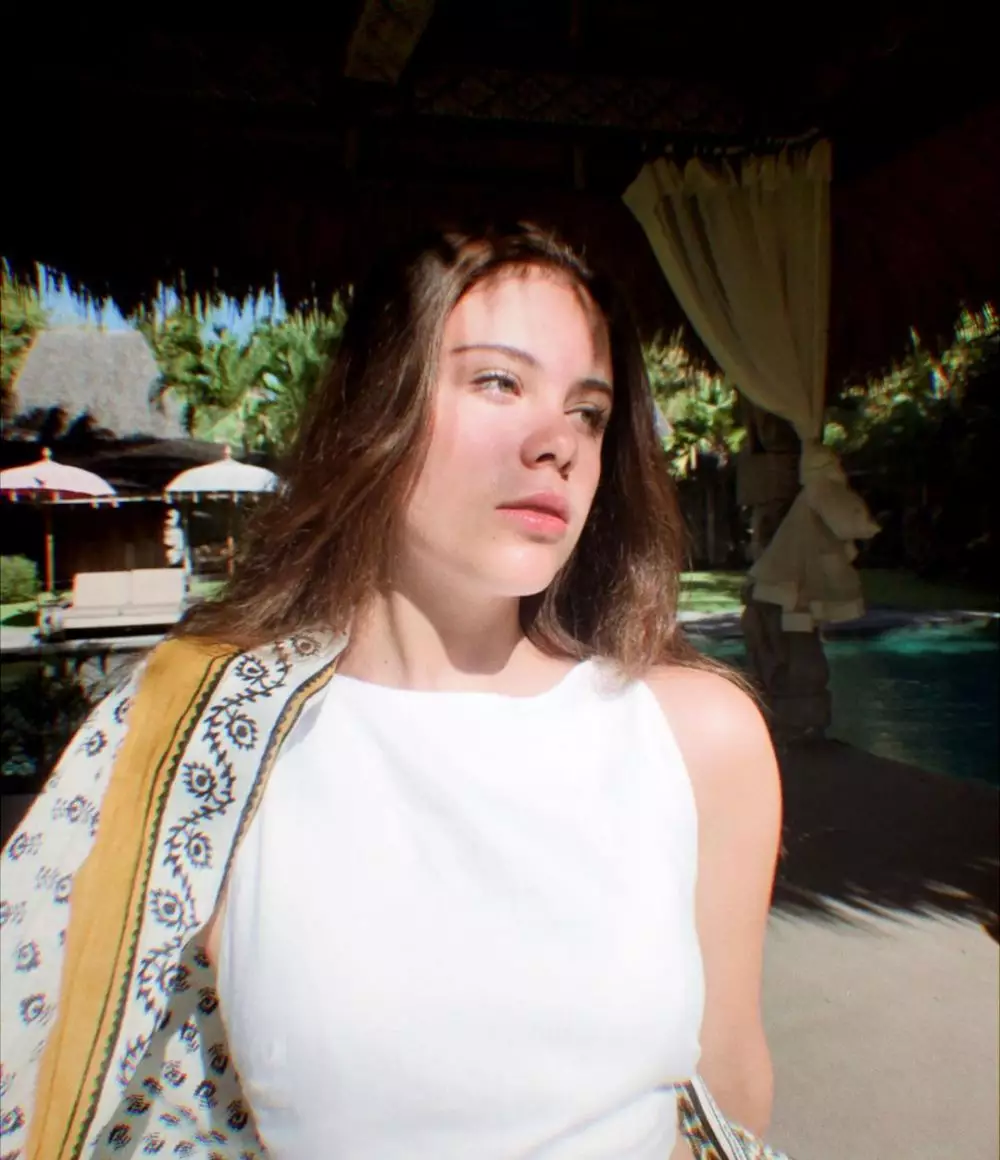 Potret terbaru Manuella Aziza anak kedua Sophia Latjuba © 2023 brilio.net