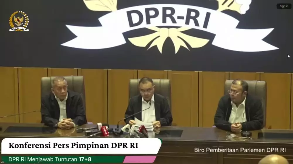 Keputusan DPR atas tuntutan soal gaji dan tunjangan © 2025 brilio.net Keputusan DPR atas tuntutan soal gaji dan tunjangan © 2025 brilio.net
