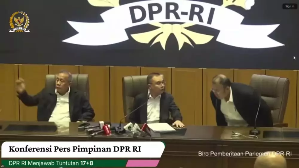 Keputusan DPR atas tuntutan soal gaji dan tunjangan © 2025 brilio.net Keputusan DPR atas tuntutan soal gaji dan tunjangan © 2025 brilio.net