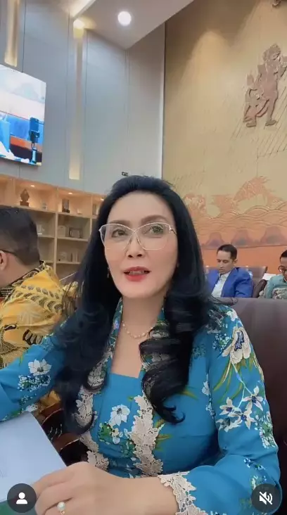 pengakuan Rieke Dyah Pitaloka soal gaji DPR RI © berbagai sumber pengakuan Rieke Dyah Pitaloka soal gaji DPR RI © berbagai sumber
