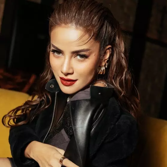 Usai lepas hijab Olla Ramlan kini terekam jadi DJ di klub malam, 9 potretnya jadi sorotan