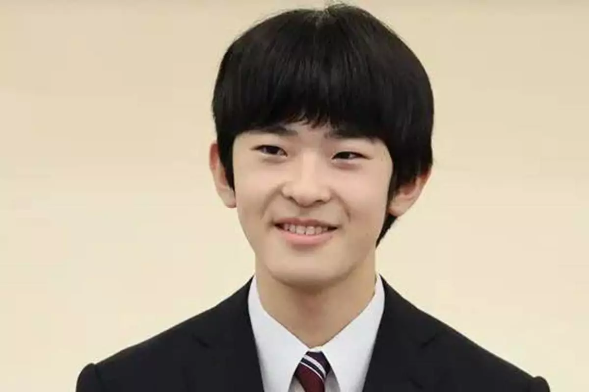 Kenalan dengan Pangeran Hisahito, pewaris takhta kaisar Jepang yang baru gelar upacara kedewasaannya