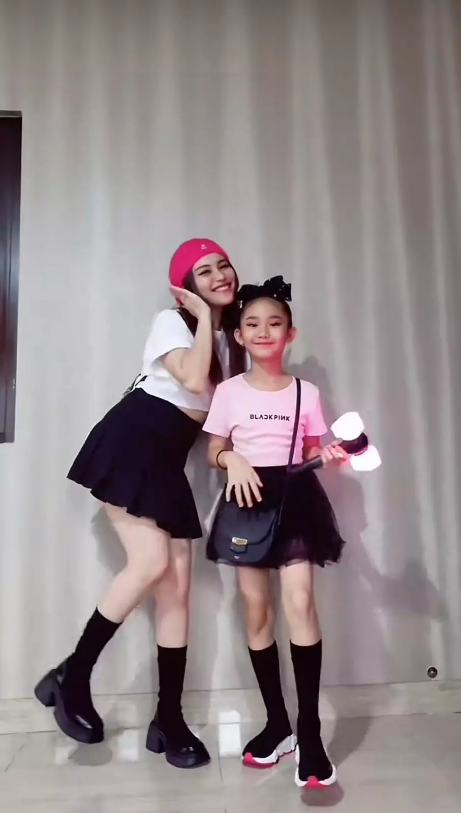 Ayu Ting Ting TikTokan bareng Bilqis © TikTok Ayu Ting Ting TikTokan bareng Bilqis © TikTok