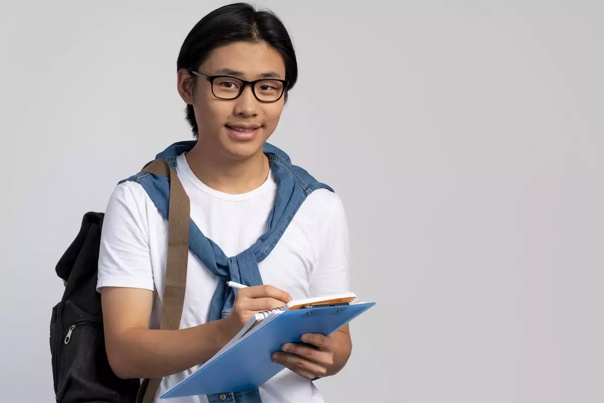 100 Kata-kata gombalan maut anak hukum, bikin hari lebih ceria