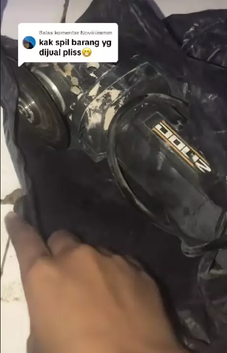 Niat jual gerinda bekas milik sang ayah © TikTok Niat jual gerinda bekas milik sang ayah © TikTok