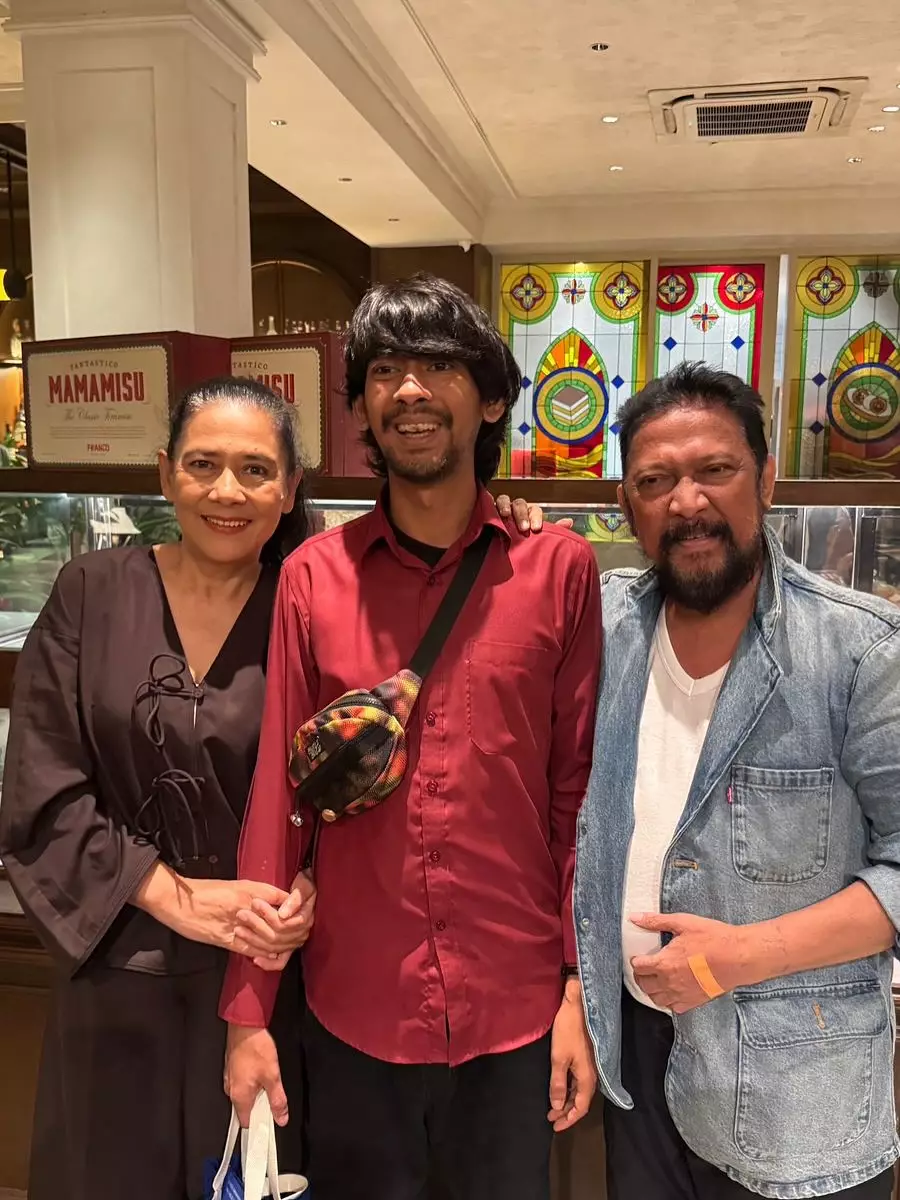 Lydia Kandou rayakan ultah anak bungsu © Instagram