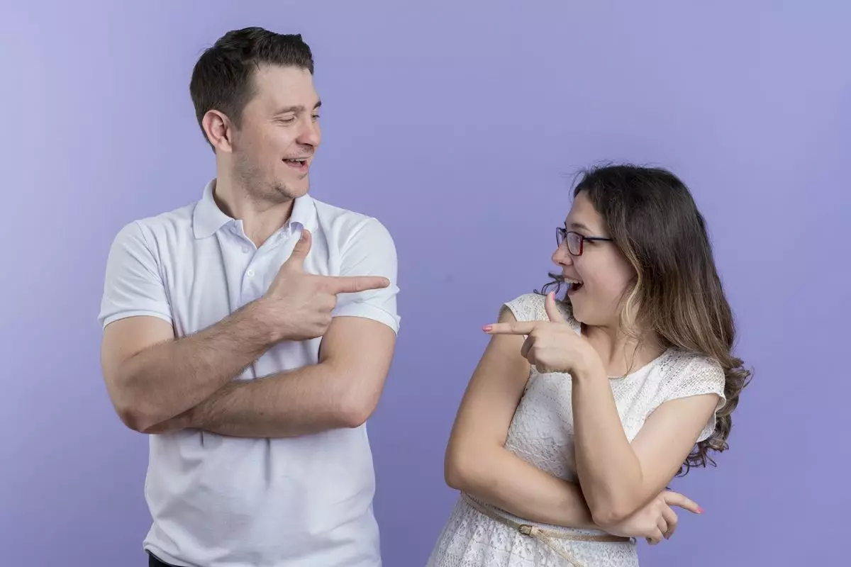 100 Kata-kata gombalan maut paling romantis buat pacar terbaru 2025