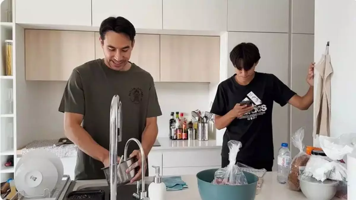  3 Anak Darius Sinathrya menimba ilmu di Portugal, huni apartemen minimalis di Braga, ini 10 potretnya