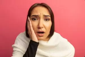 5 Pelembap mengatasi kulit iritasi usia 50 tahun, ramah di kantong harga di bawah Rp 200 ribu