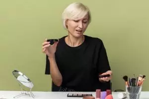 9 Bedak menutupi kerutan untuk usia 50 tahun, garis halus tersamarkan harga di bawah Rp 150 ribu