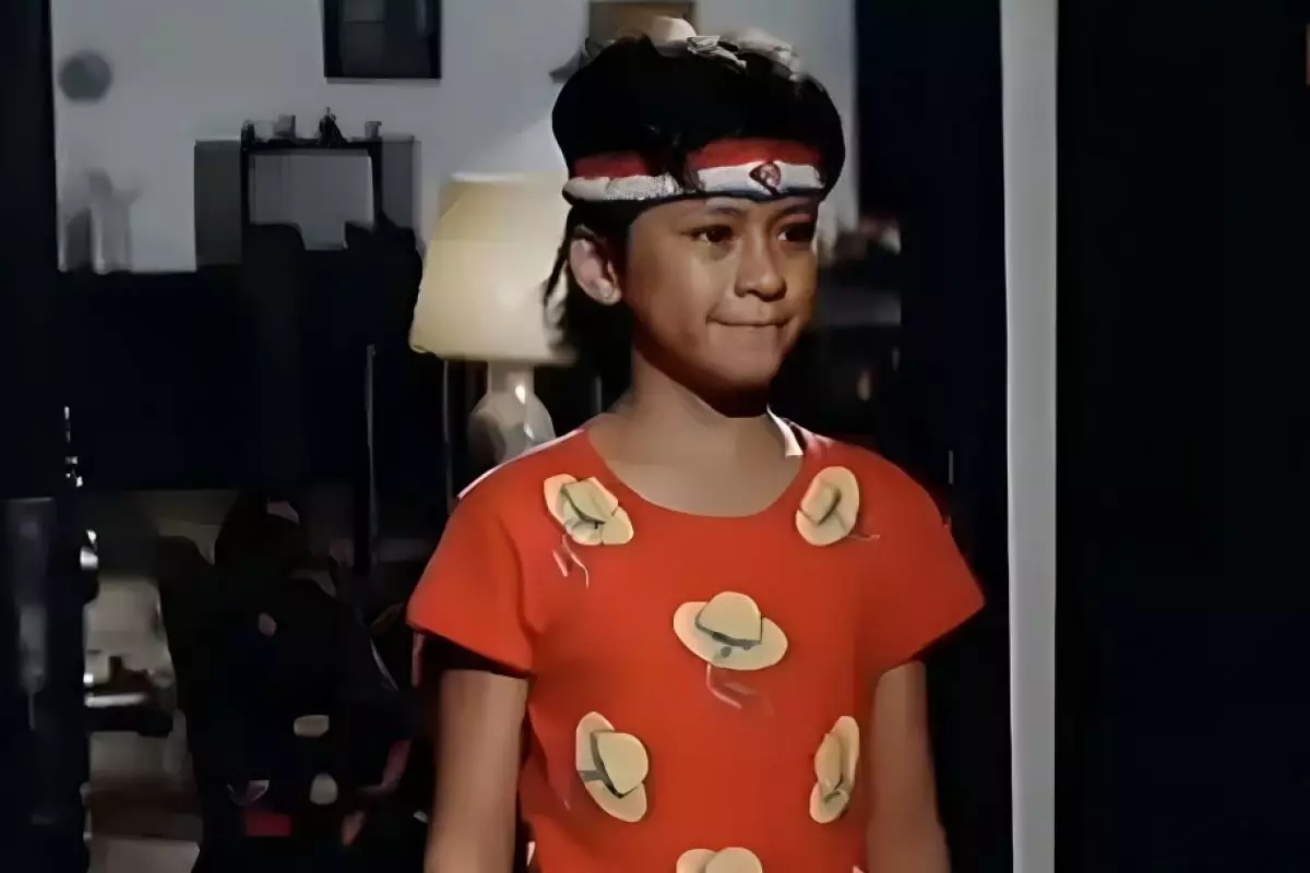 Pemeran anak Suzzanna di film Telaga Angker ini punya putra, ini 11 potret kebersamaannya