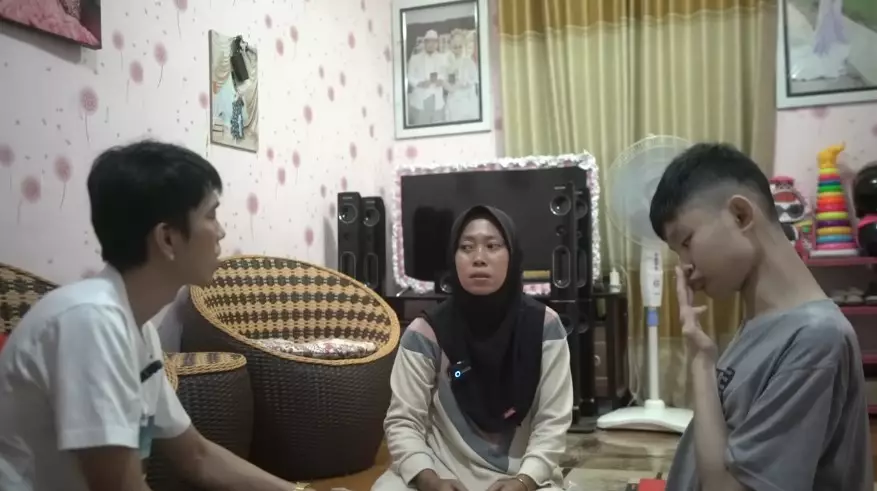 TKI Taiwan rawat anak majikan © YouTube TKI Taiwan rawat anak majikan © YouTube