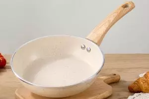 9 Rekomendasi wajan granit berkualitas yang awet dan anti lengket