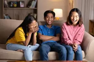 50 Tebak-tebakan negara dengan clue budaya unik, asah otak sambil tambah pengetahuan